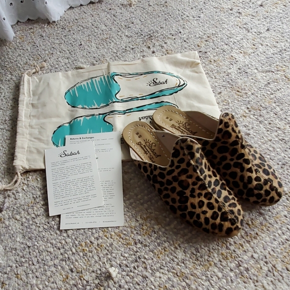 Sabah Shoes - Never worn, Sabah Leopard Baba's, sz 40/8.5/9